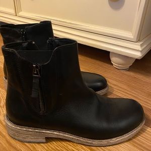 Cordani booties. Almost new. Women’s black leather.  Made in Italy. Size 38.